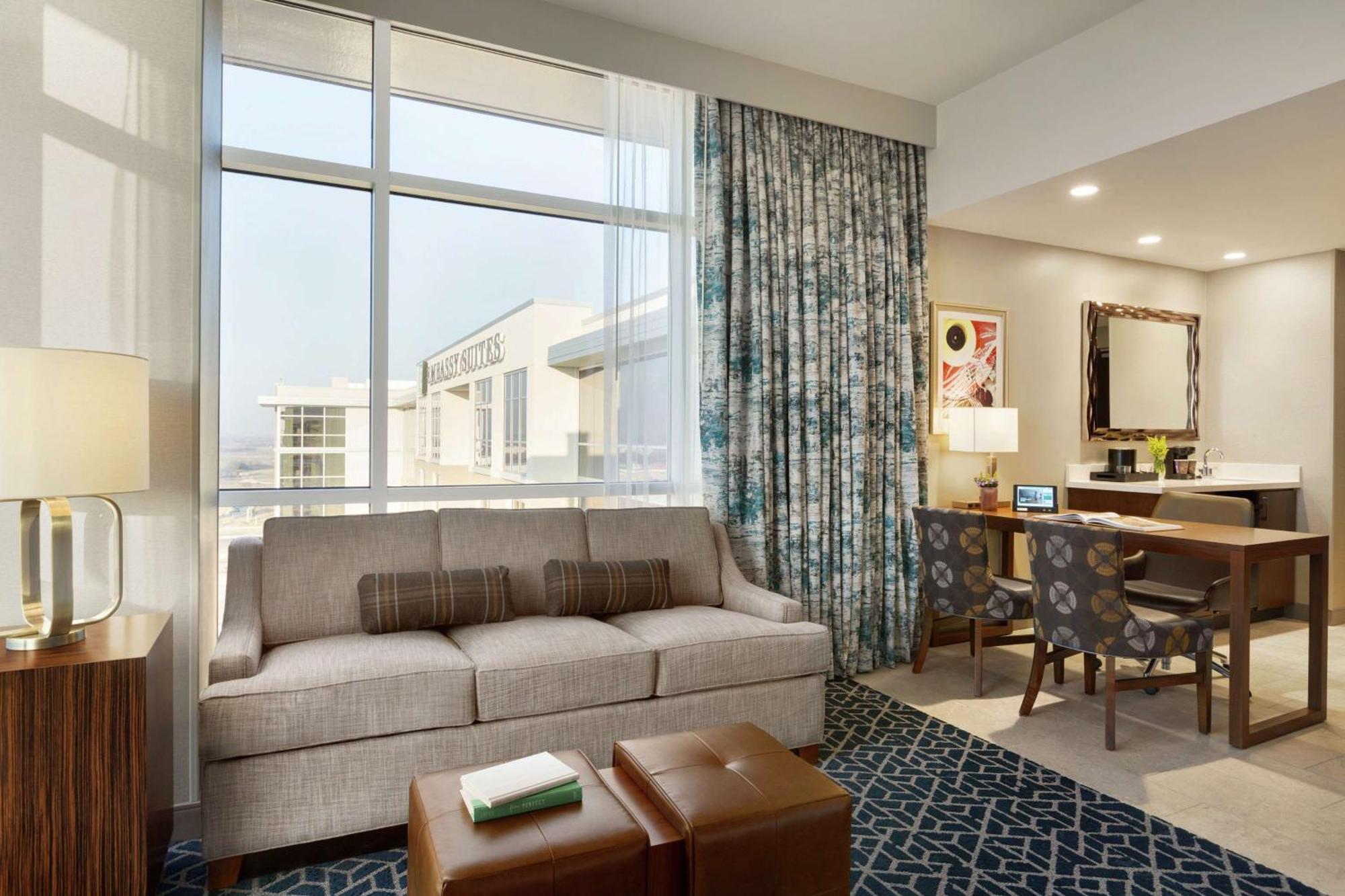 Hotel Embassy By Hilton Convention Center Denton