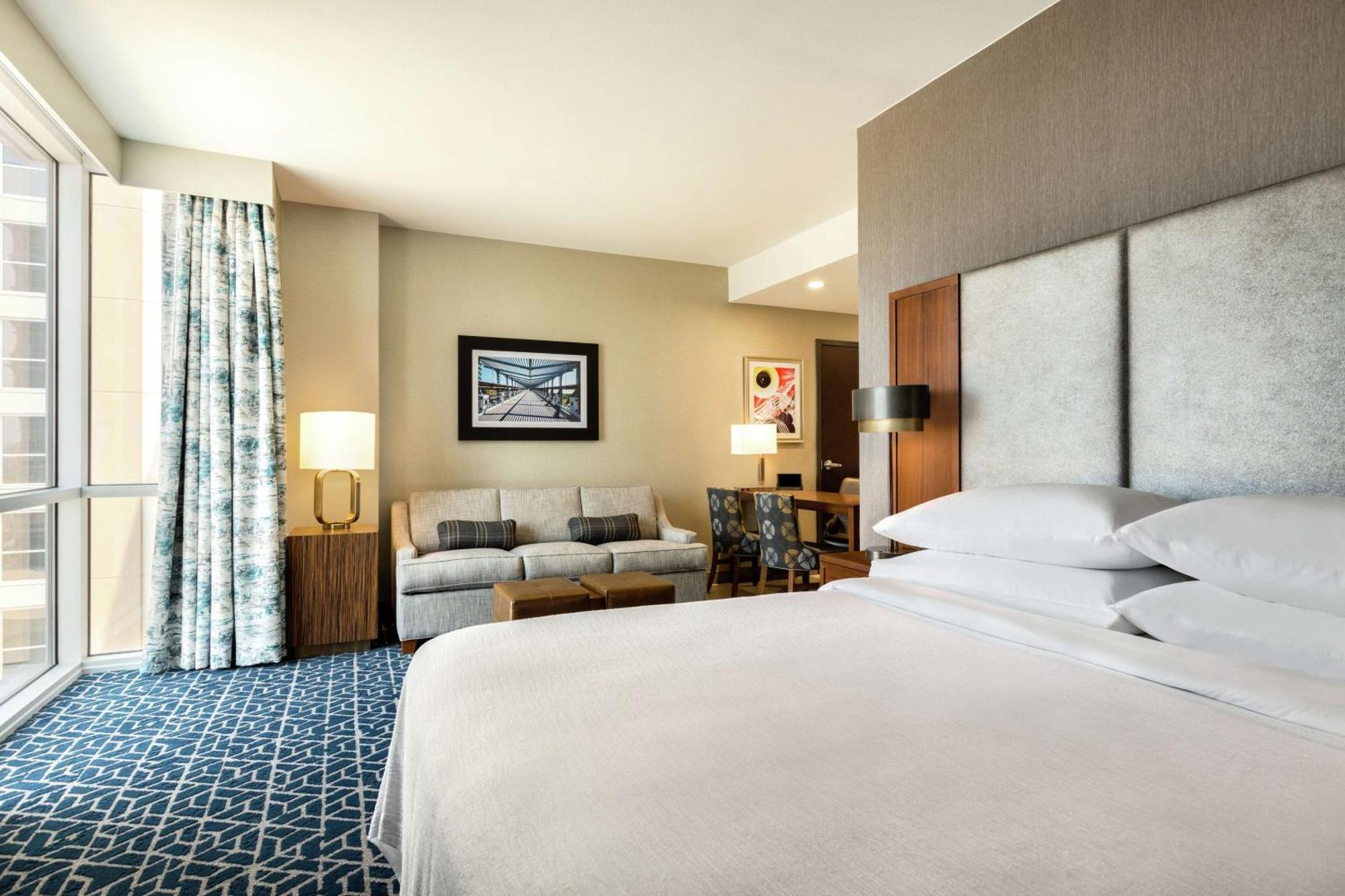 Embassy By Hilton Convention Center Hotel 4*