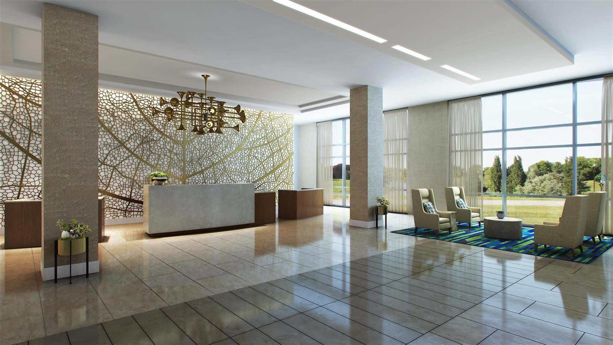 Hotel Embassy By Hilton Convention Center