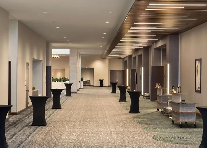 Embassy Suites By Hilton Denton Convention Center