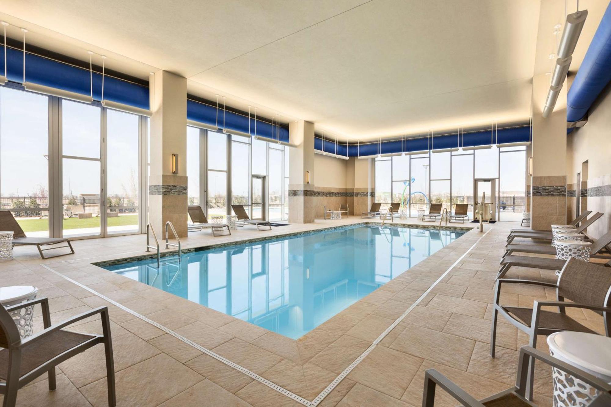 Embassy By Hilton Convention Center Hotel 4*